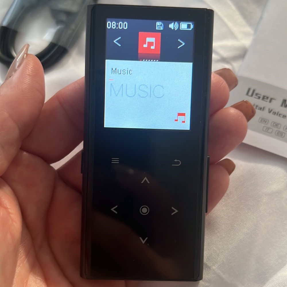 NEVER USED MP3 MUSIC PLAYER